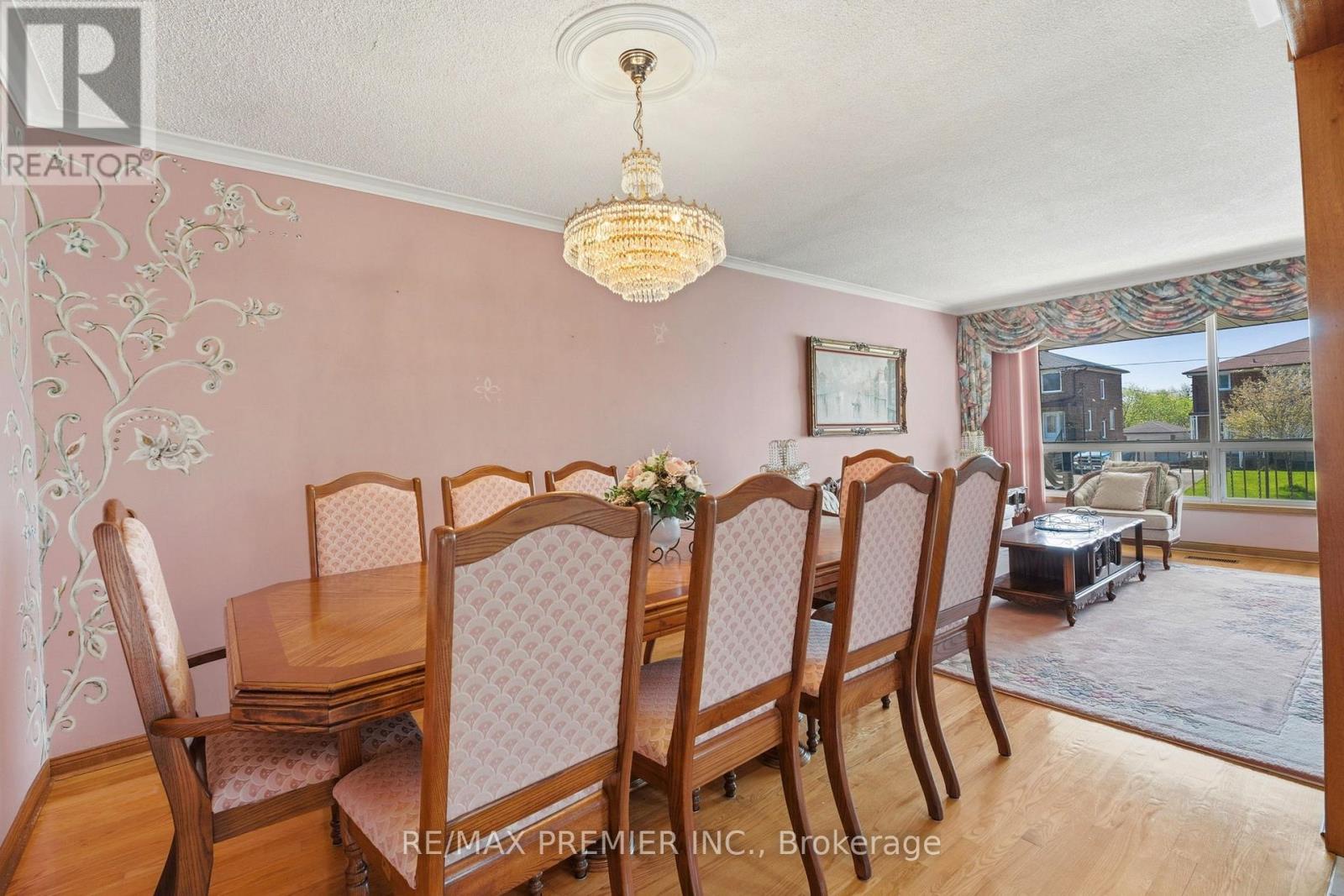 40 Donofree Road, Toronto (maple Leaf), Ontario