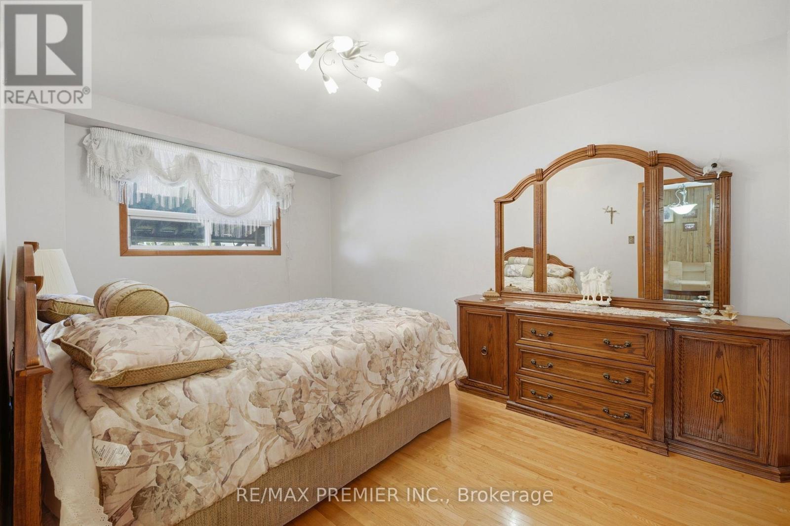 40 Donofree Road, Toronto (maple Leaf), Ontario