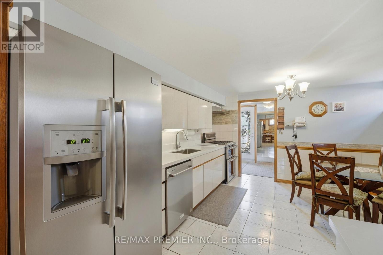 40 Donofree Road, Toronto (maple Leaf), Ontario