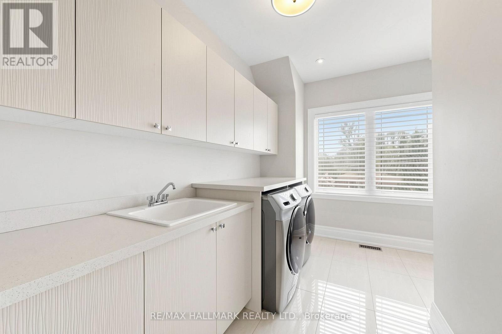 50 Lloydminster Crescent, Toronto (newtonbrook East), Ontario