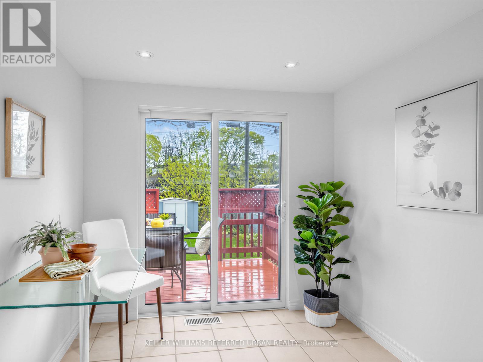145 Oakcrest Avenue, Toronto (east End-danforth), Ontario