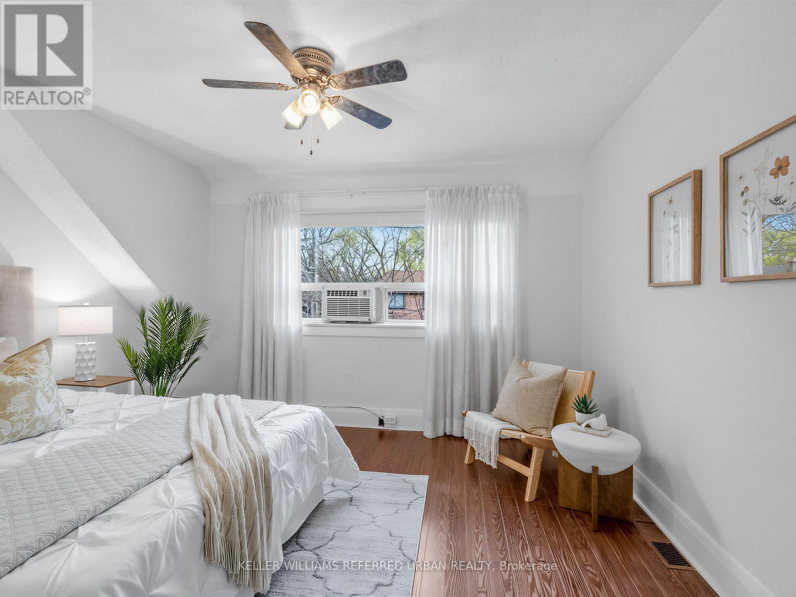 145 Oakcrest Avenue, Toronto (east End-danforth), Ontario