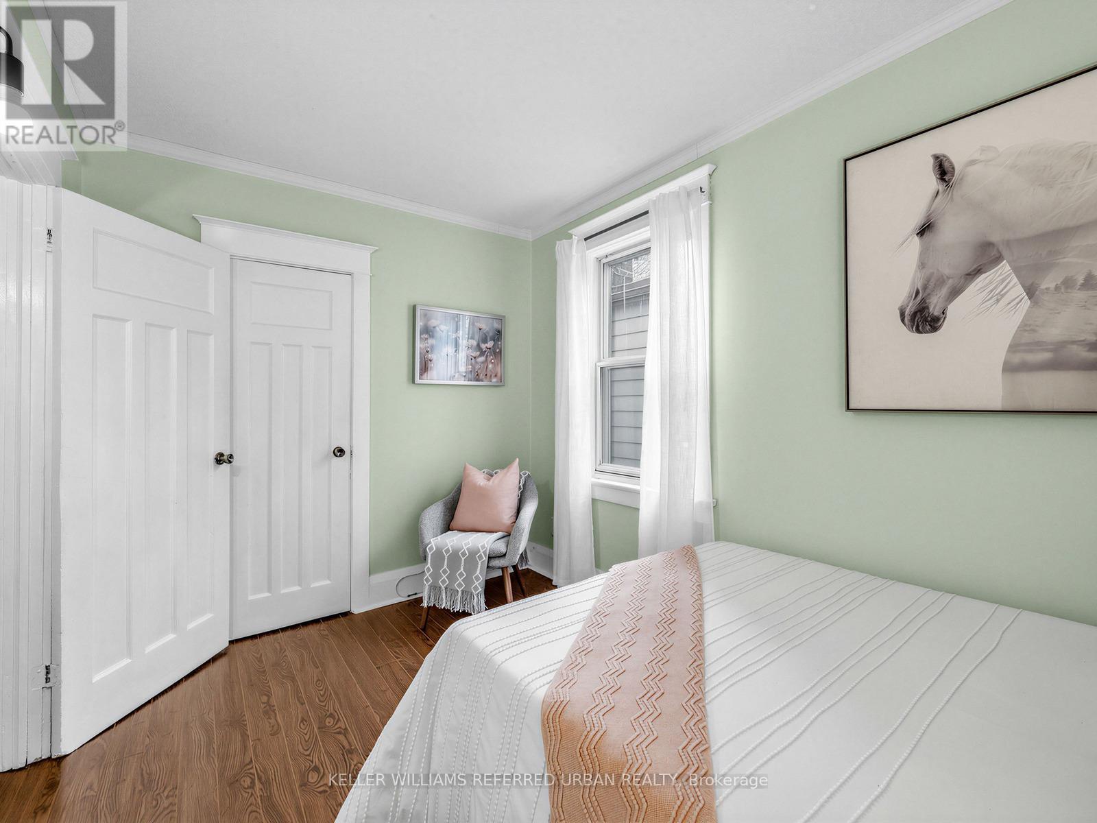 145 Oakcrest Avenue, Toronto (east End-danforth), Ontario