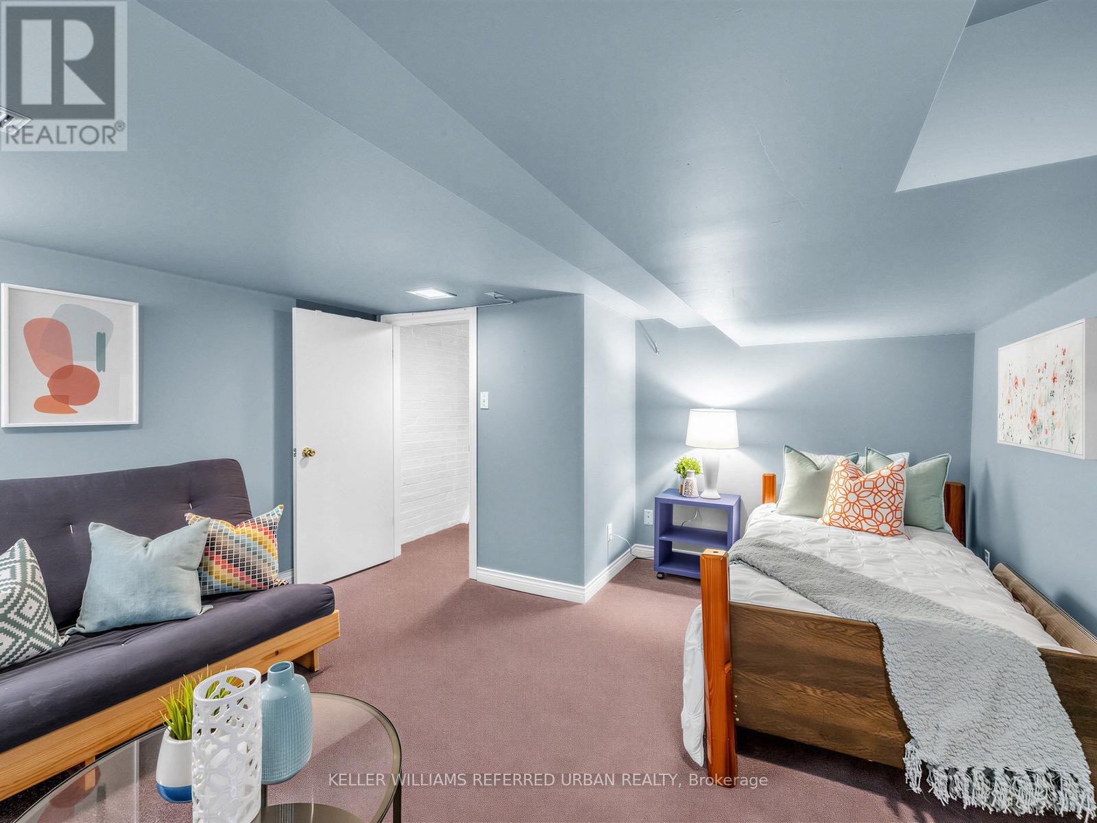 145 Oakcrest Avenue, Toronto (east End-danforth), Ontario