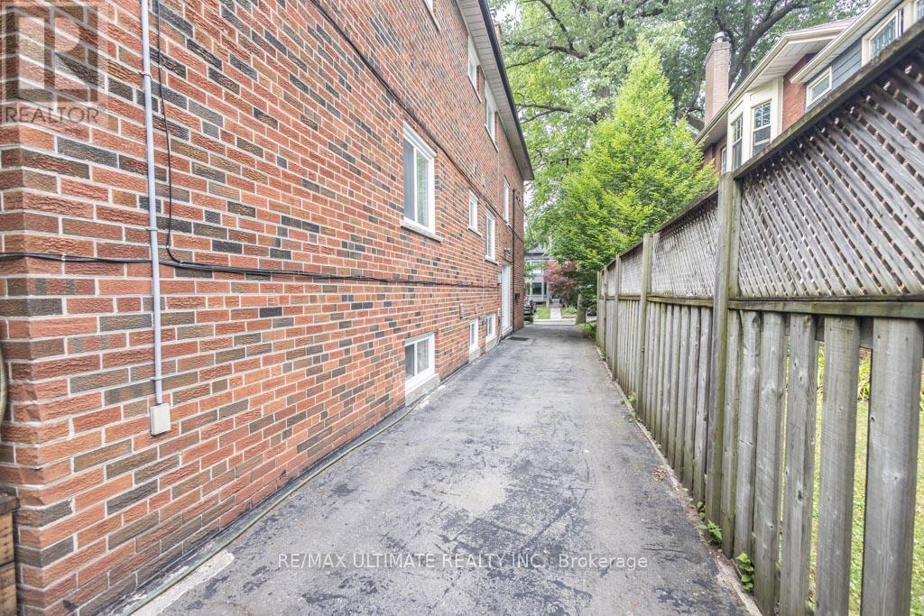 39 Laws Street, Toronto (junction Area), Ontario