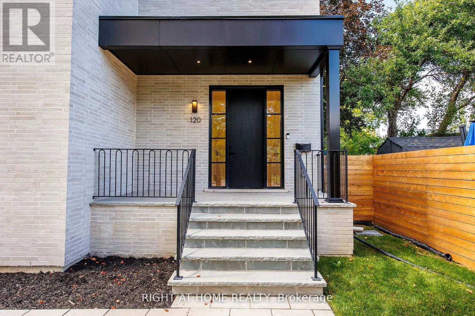 120 Hammell Street, Toronto (clanton Park), Ontario