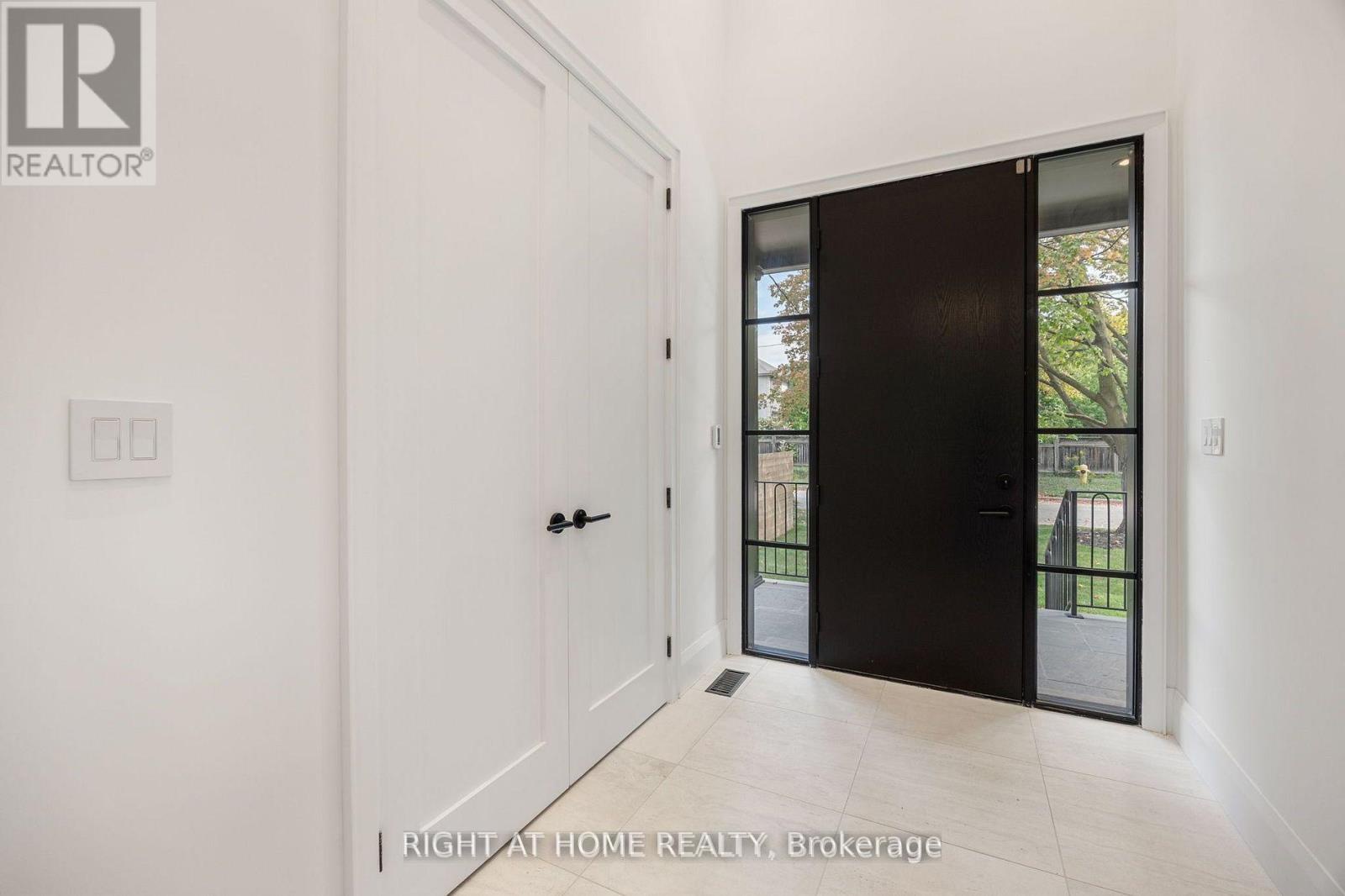 120 Hammell Street, Toronto (clanton Park), Ontario
