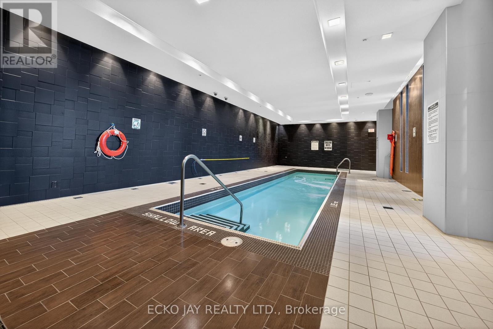 Ph01 - 35 Brian Peck Crescent, Toronto (thorncliffe Park), Ontario
