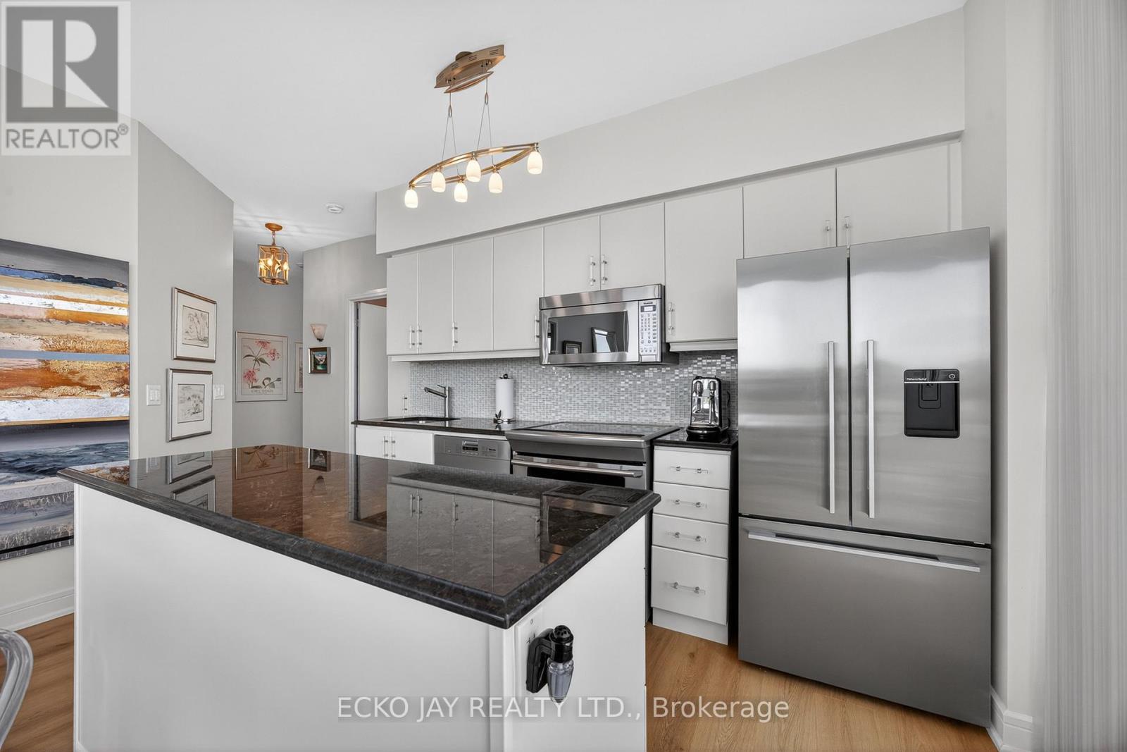 Ph01 - 35 Brian Peck Crescent, Toronto (thorncliffe Park), Ontario