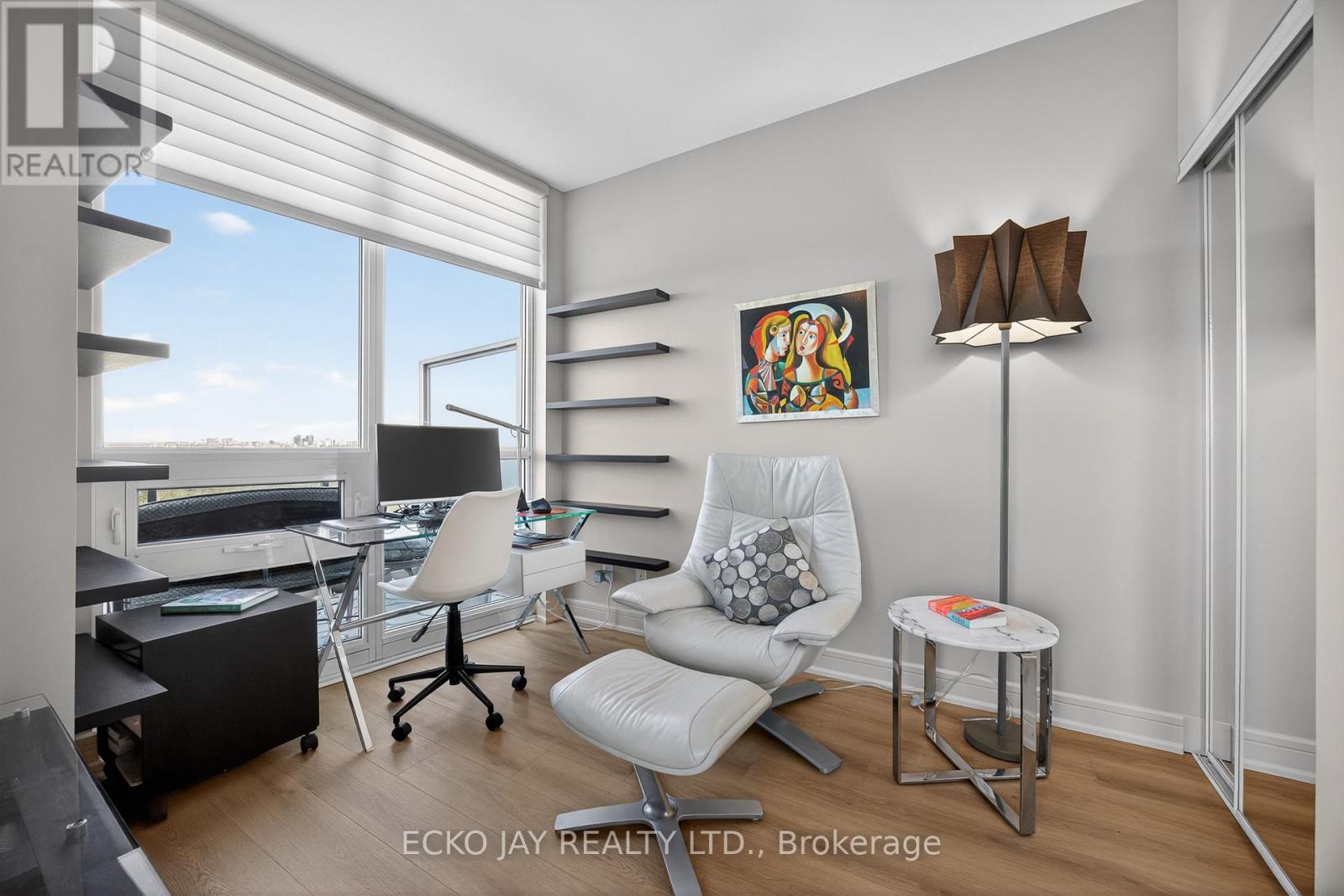 Ph01 - 35 Brian Peck Crescent, Toronto (thorncliffe Park), Ontario