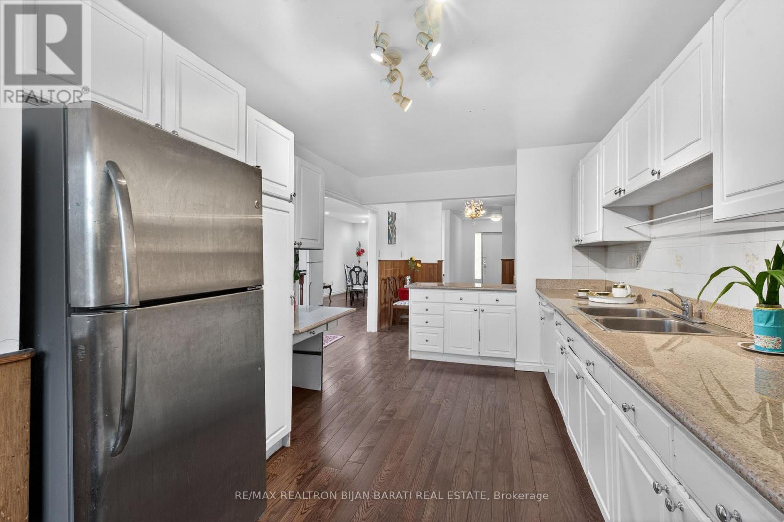 309 Hillcrest Avenue, Toronto (willowdale East), Ontario