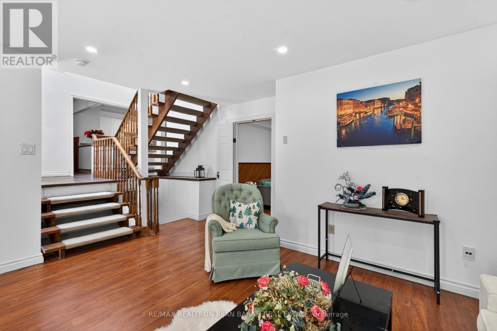 309 Hillcrest Avenue, Toronto (willowdale East), Ontario