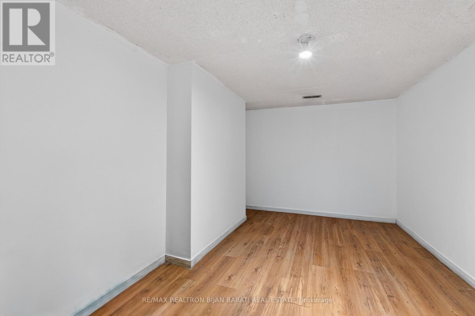 309 Hillcrest Avenue, Toronto (willowdale East), Ontario