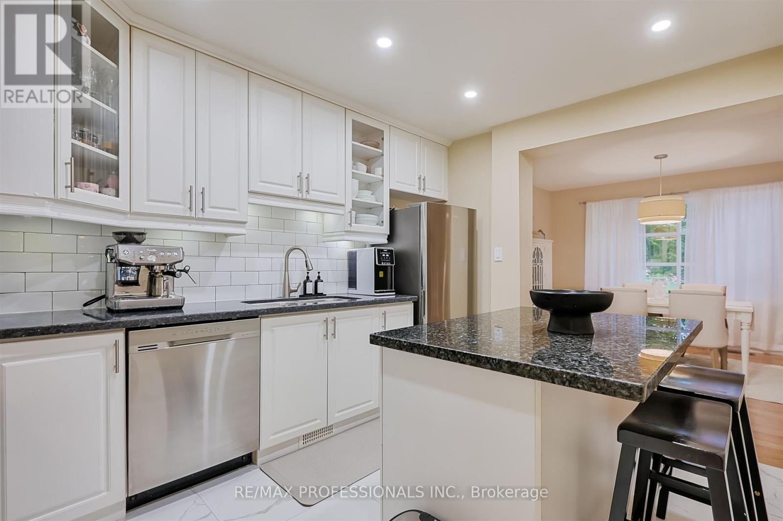 53 Tilden Crescent, Toronto (humber Heights), Ontario