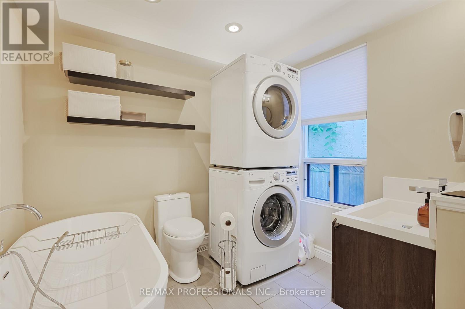 53 Tilden Crescent, Toronto (humber Heights), Ontario