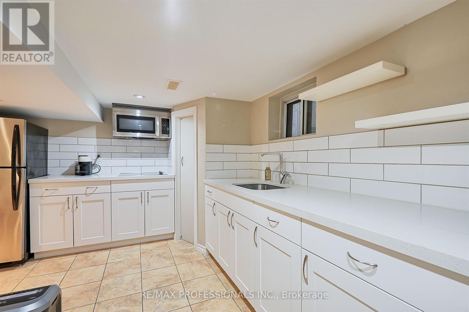 53 Tilden Crescent, Toronto (humber Heights), Ontario