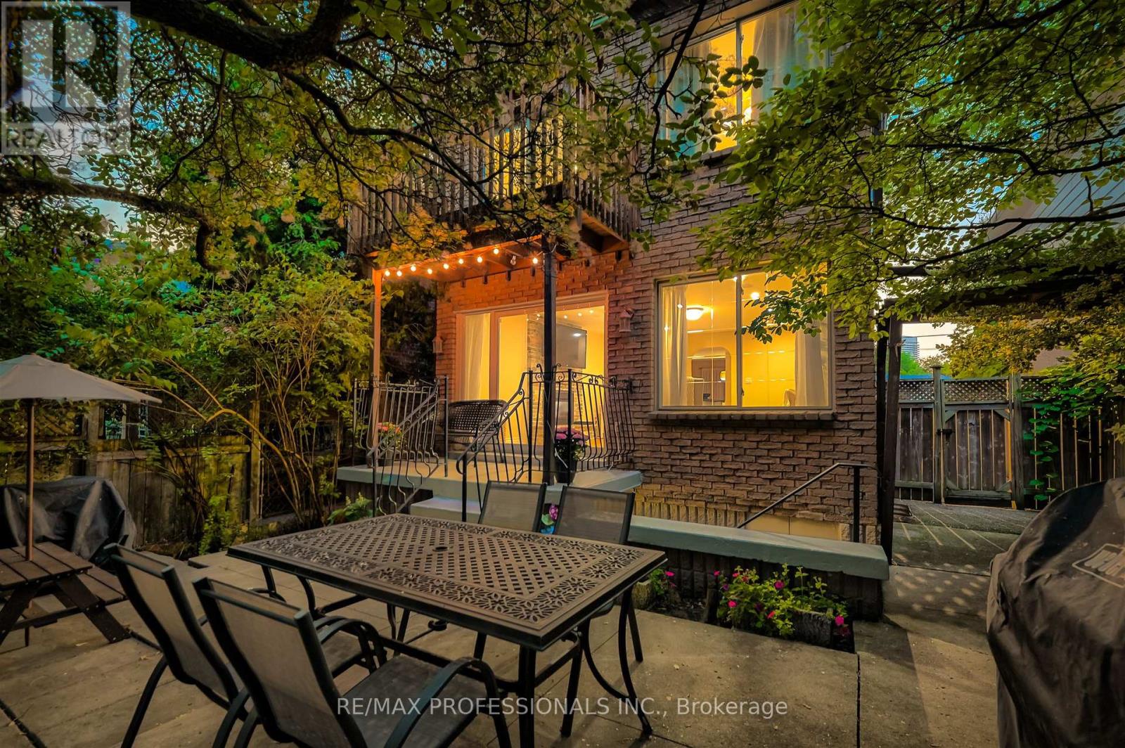 53 Tilden Crescent, Toronto (humber Heights), Ontario