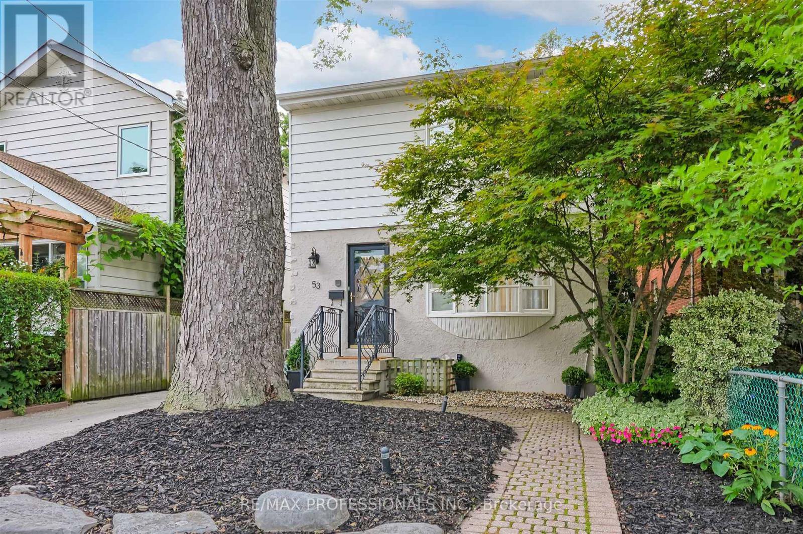 53 Tilden Crescent, Toronto (humber Heights), Ontario