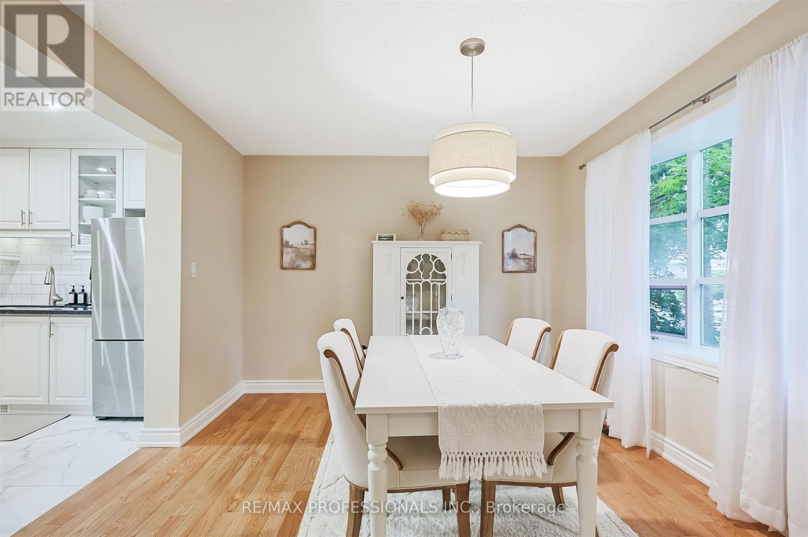 53 Tilden Crescent, Toronto (humber Heights), Ontario