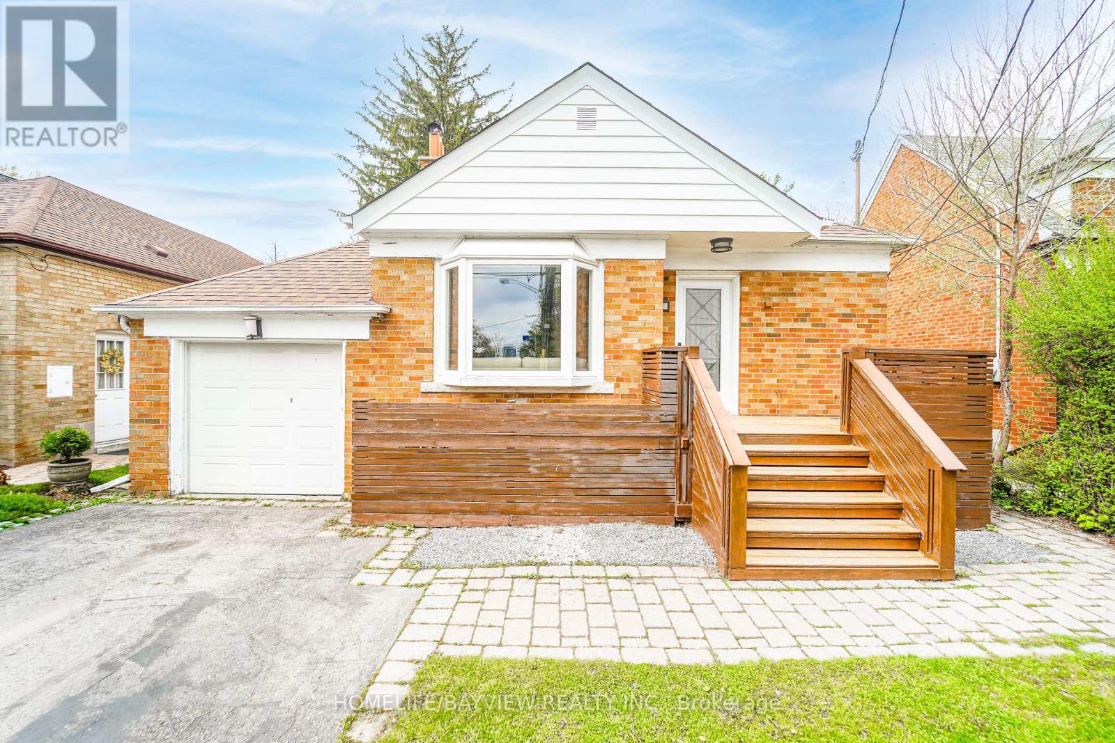 14 Easton Road, Toronto (lansing-westgate), Ontario