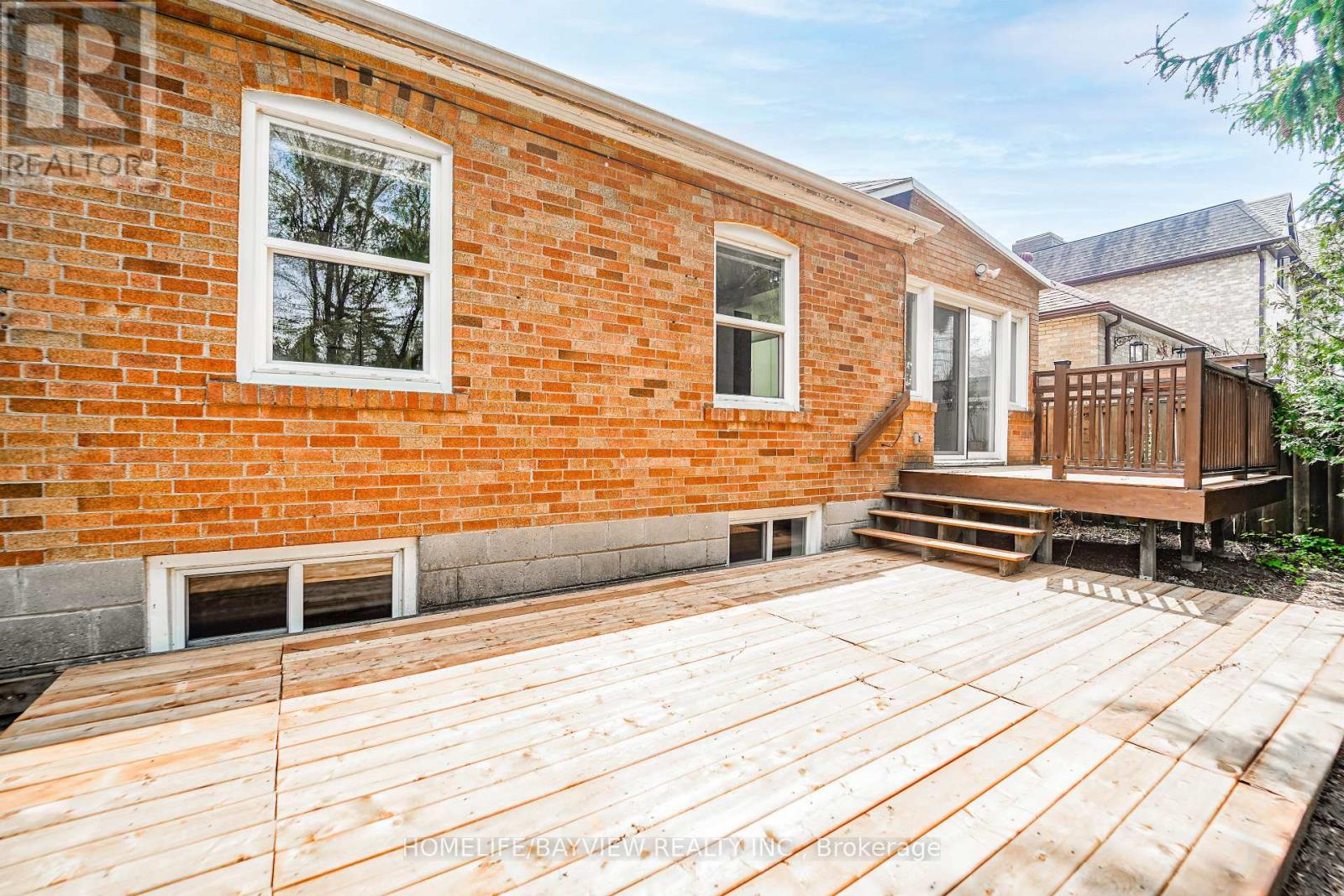 14 Easton Road, Toronto (lansing-westgate), Ontario