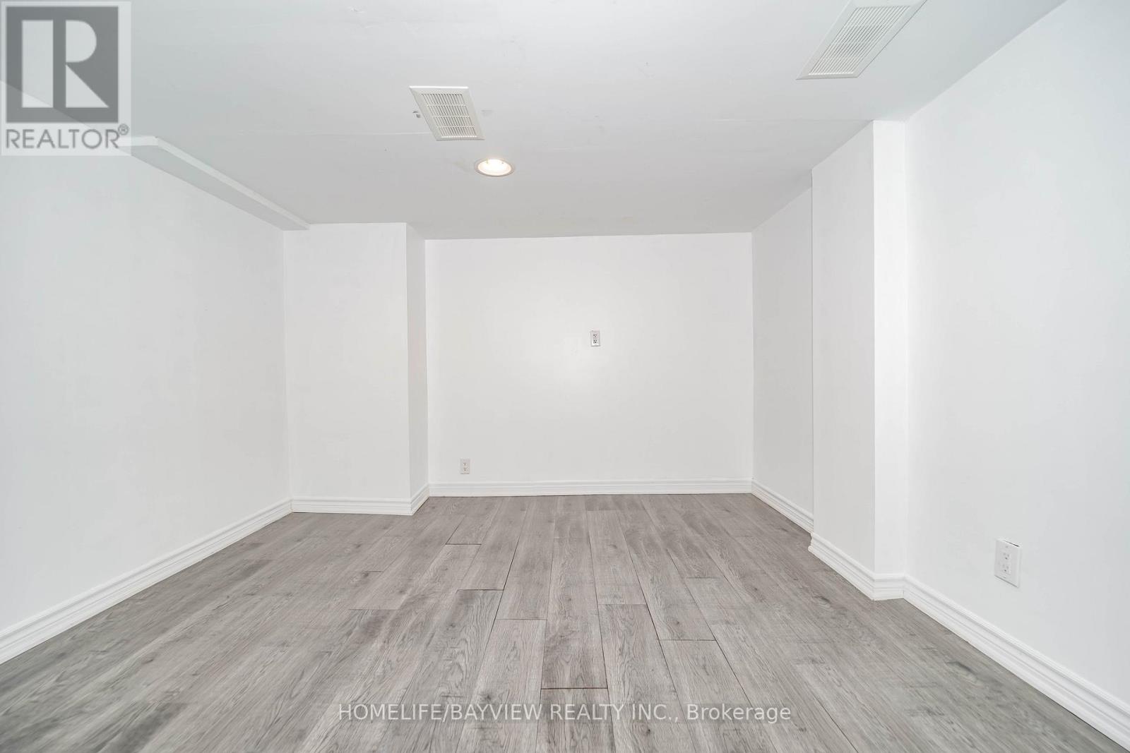 14 Easton Road, Toronto (lansing-westgate), Ontario
