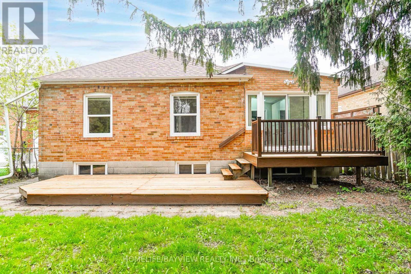 14 Easton Road, Toronto (lansing-westgate), Ontario