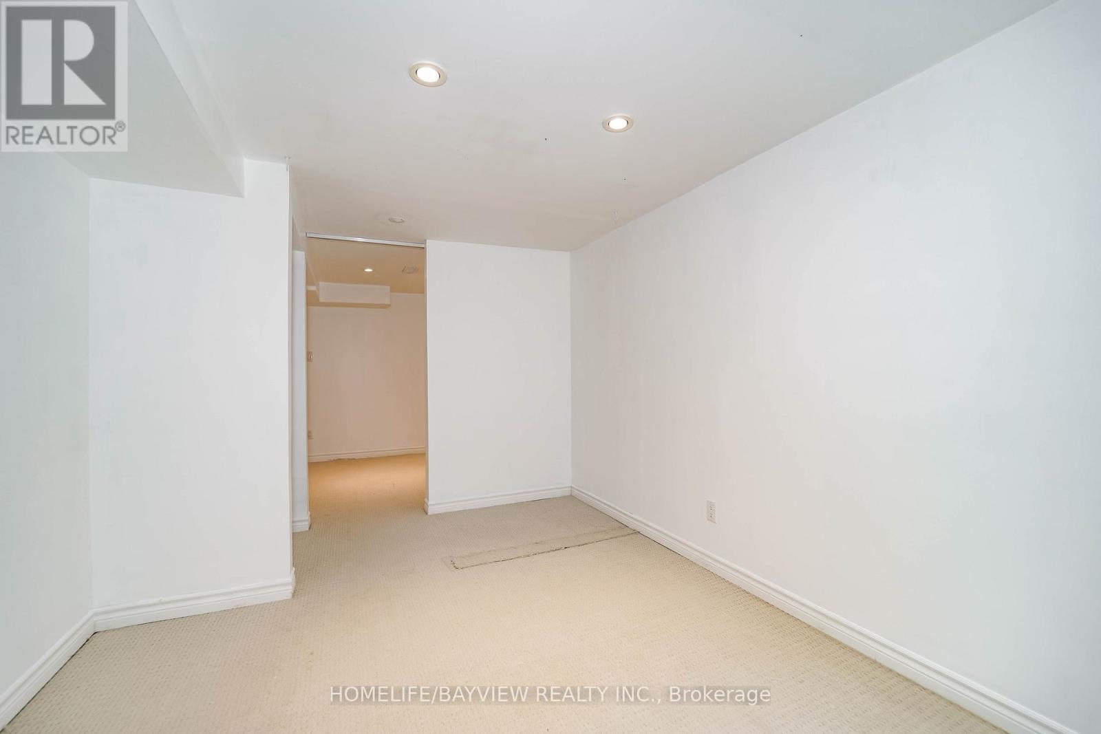 14 Easton Road, Toronto (lansing-westgate), Ontario
