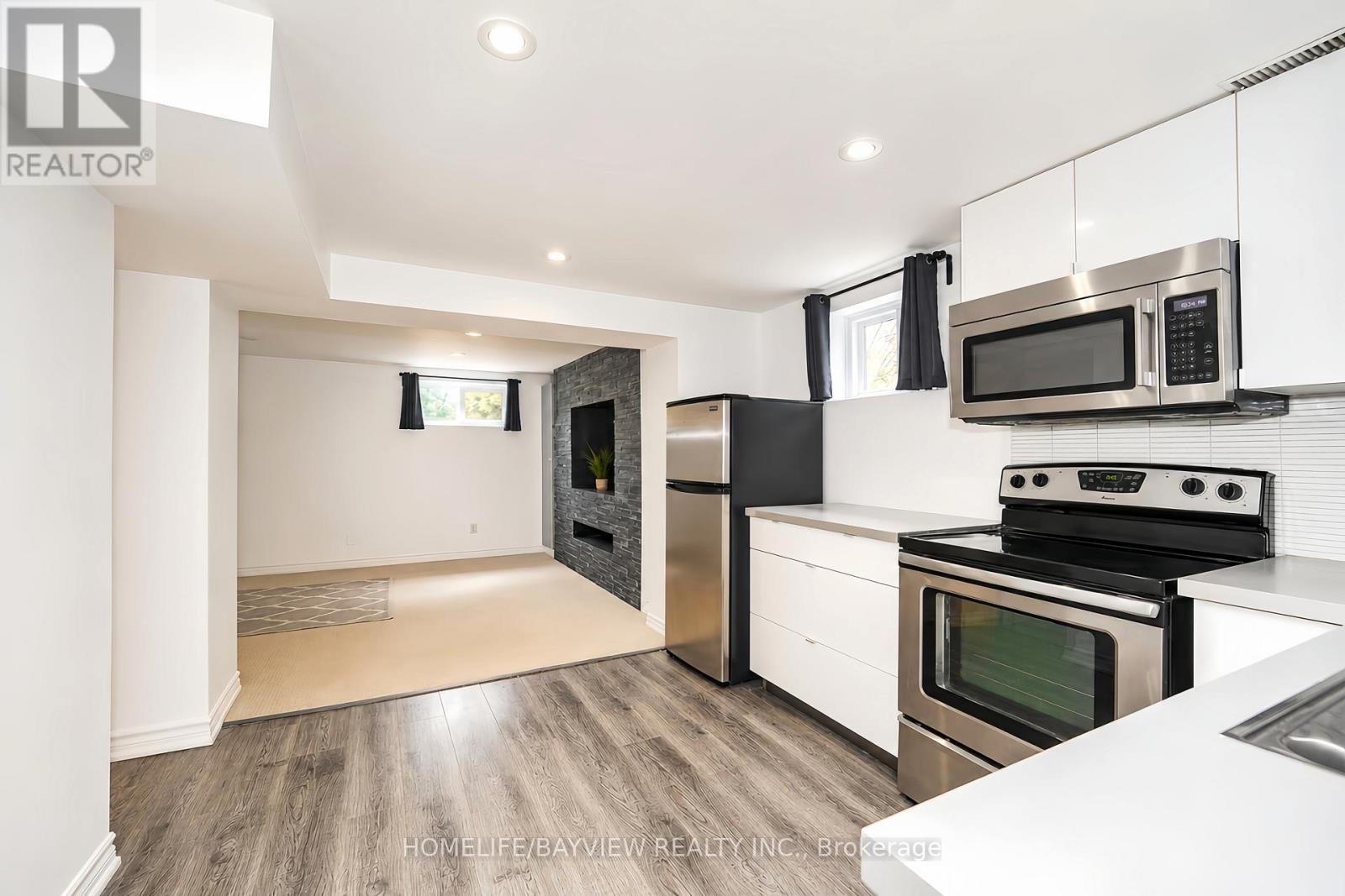 14 Easton Road, Toronto (lansing-westgate), Ontario