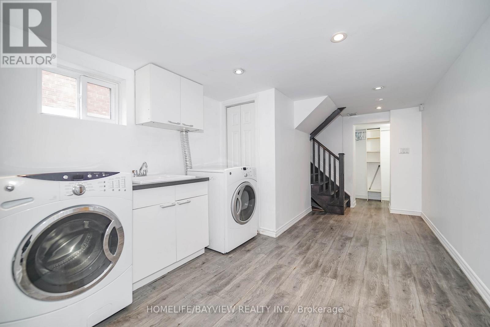 14 Easton Road, Toronto (lansing-westgate), Ontario