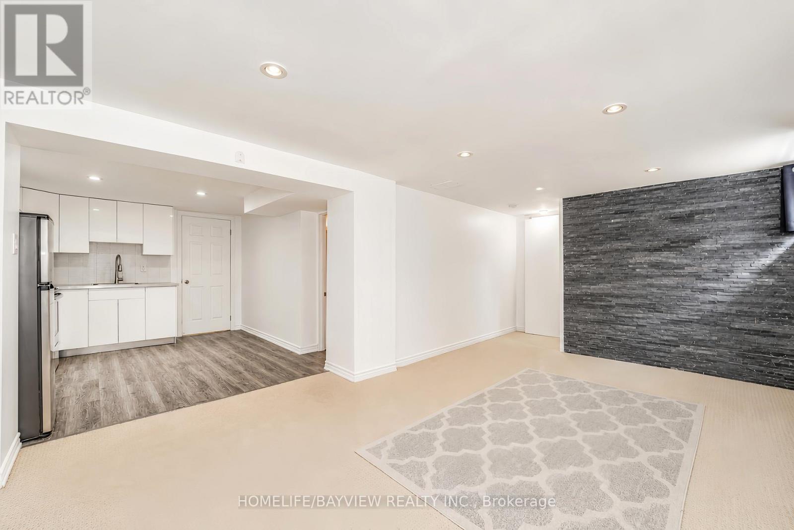 14 Easton Road, Toronto (lansing-westgate), Ontario