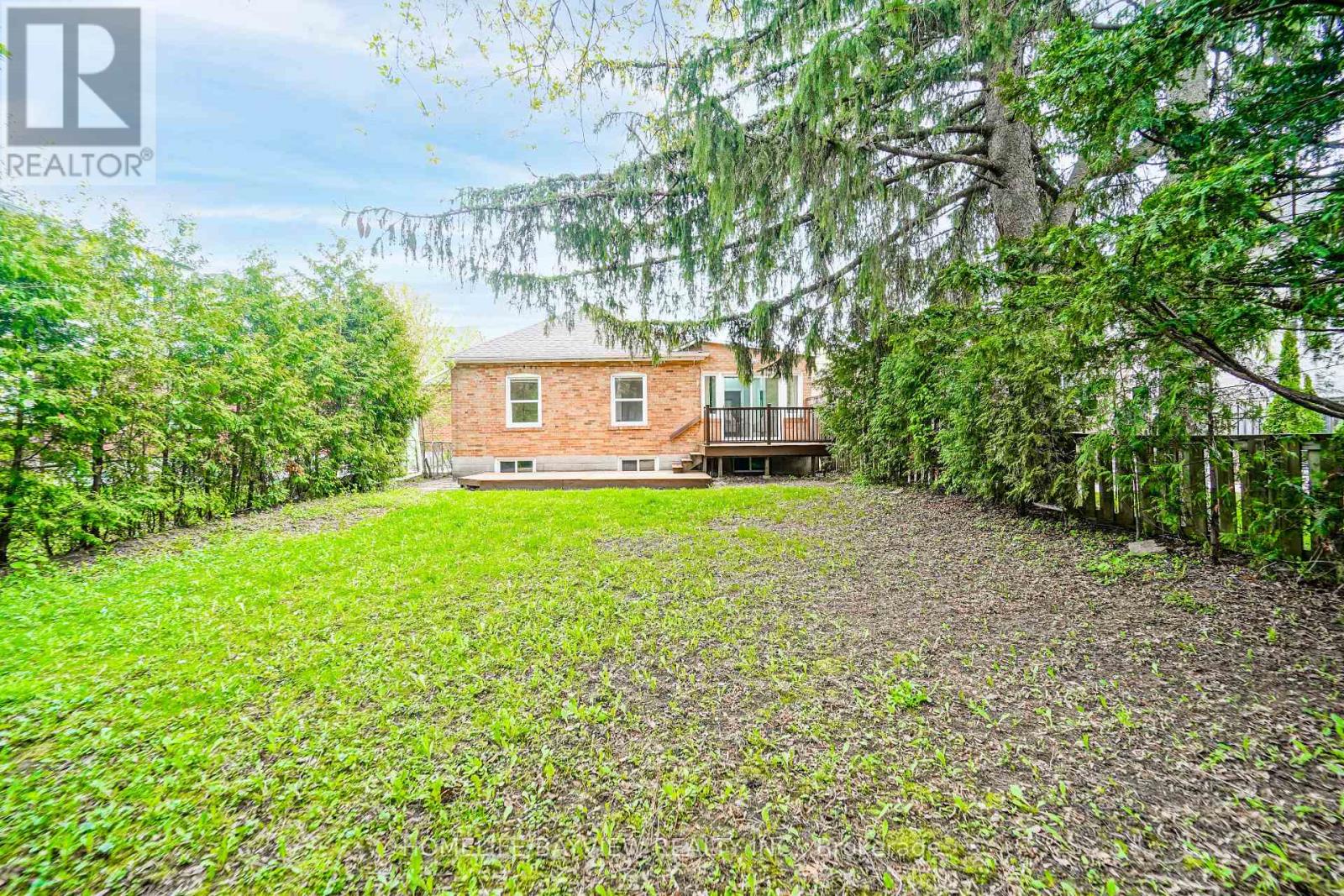 14 Easton Road, Toronto (lansing-westgate), Ontario