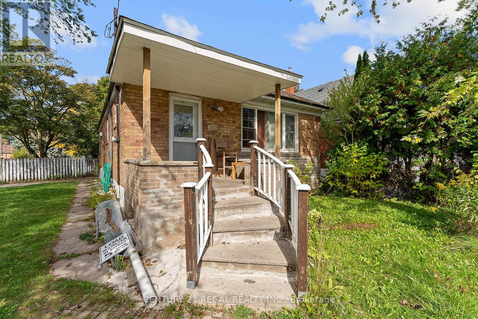 106 Flora Drive, Toronto (dorset Park), Ontario