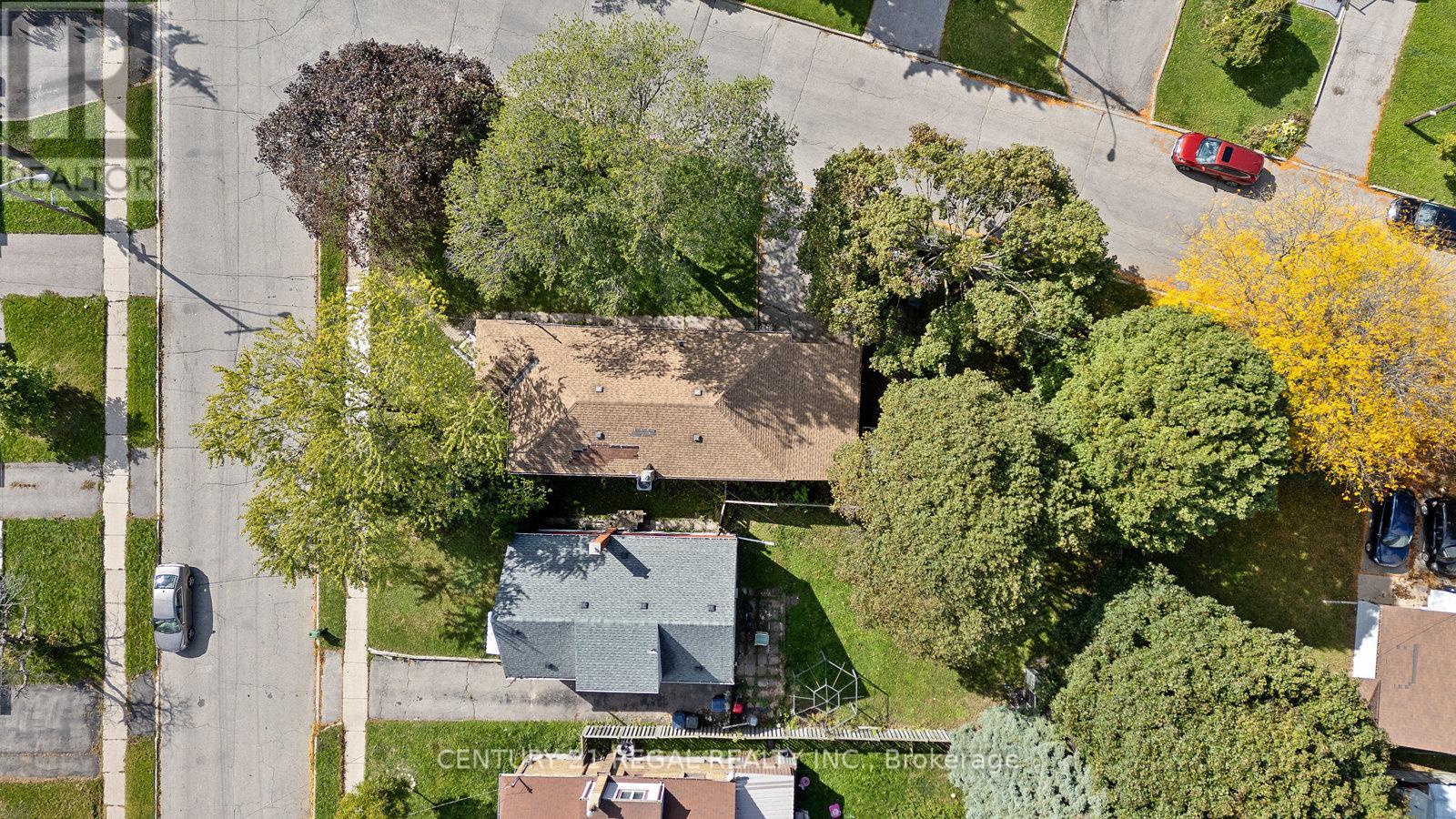 106 Flora Drive, Toronto (dorset Park), Ontario