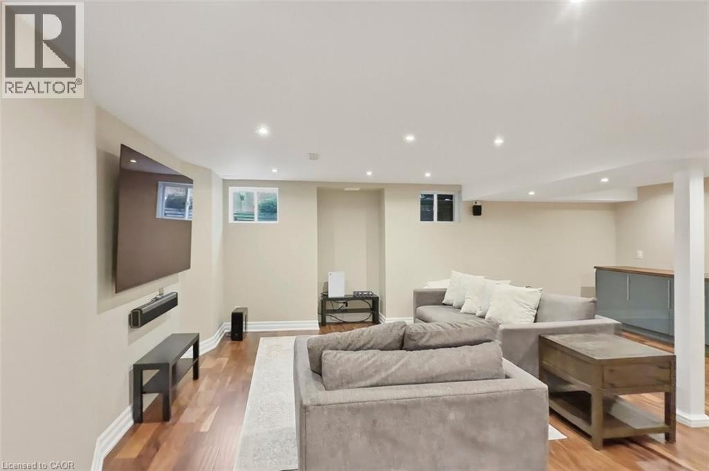 355 Wisteria Way, Oakville, Ontario