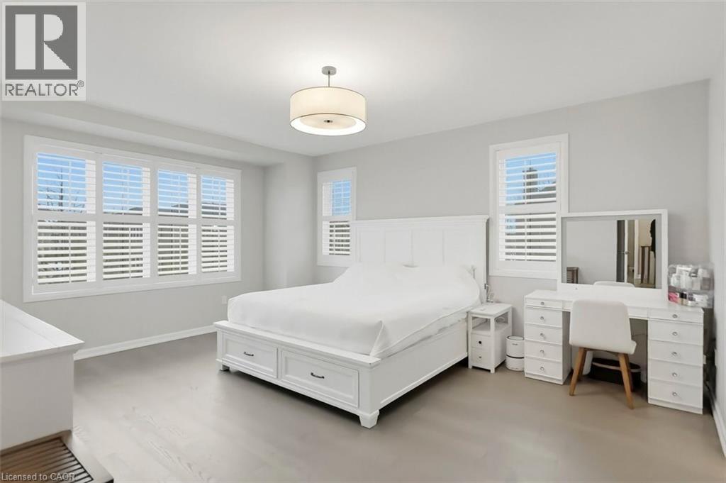 355 Wisteria Way, Oakville, Ontario