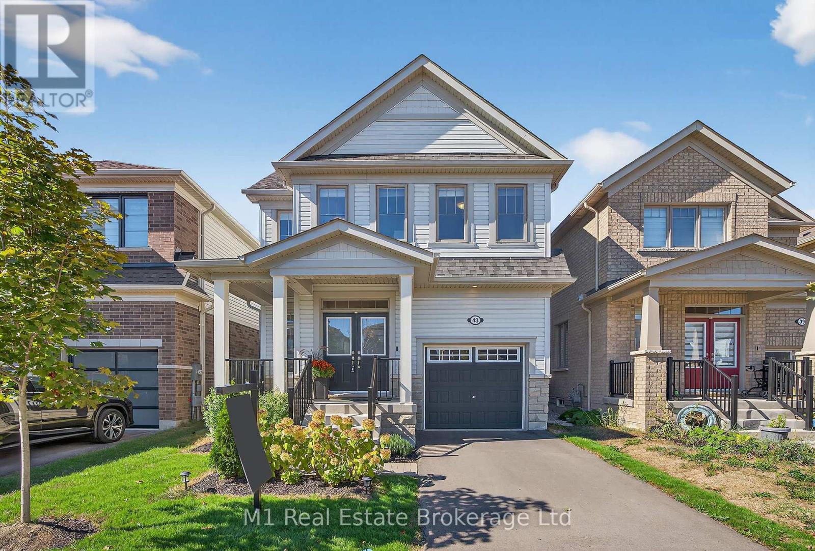 43 Harpin Way W, Centre Wellington (fergus), Ontario