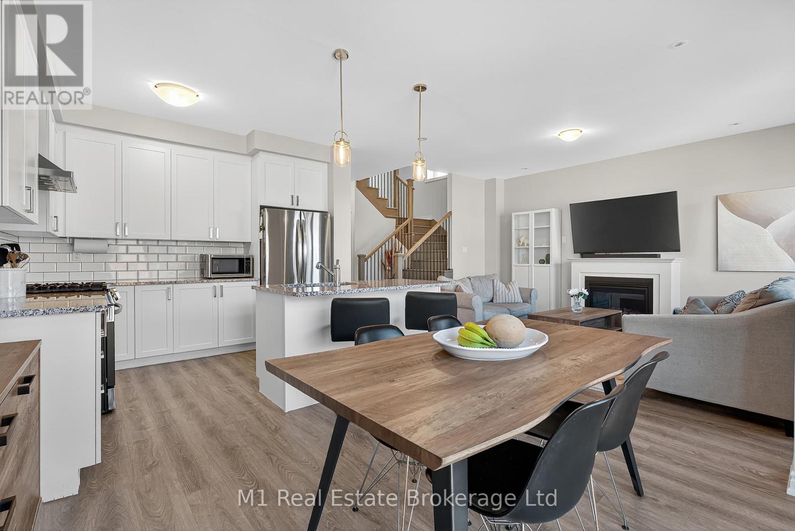 43 Harpin Way W, Centre Wellington (fergus), Ontario