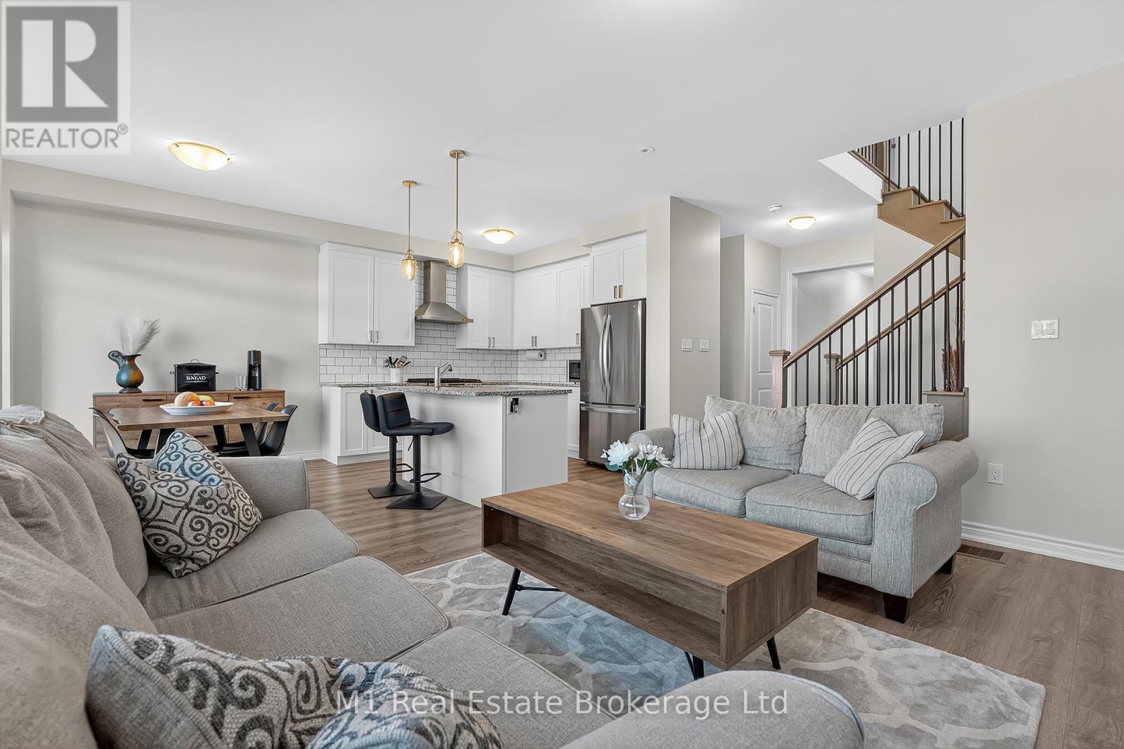 43 Harpin Way W, Centre Wellington (fergus), Ontario