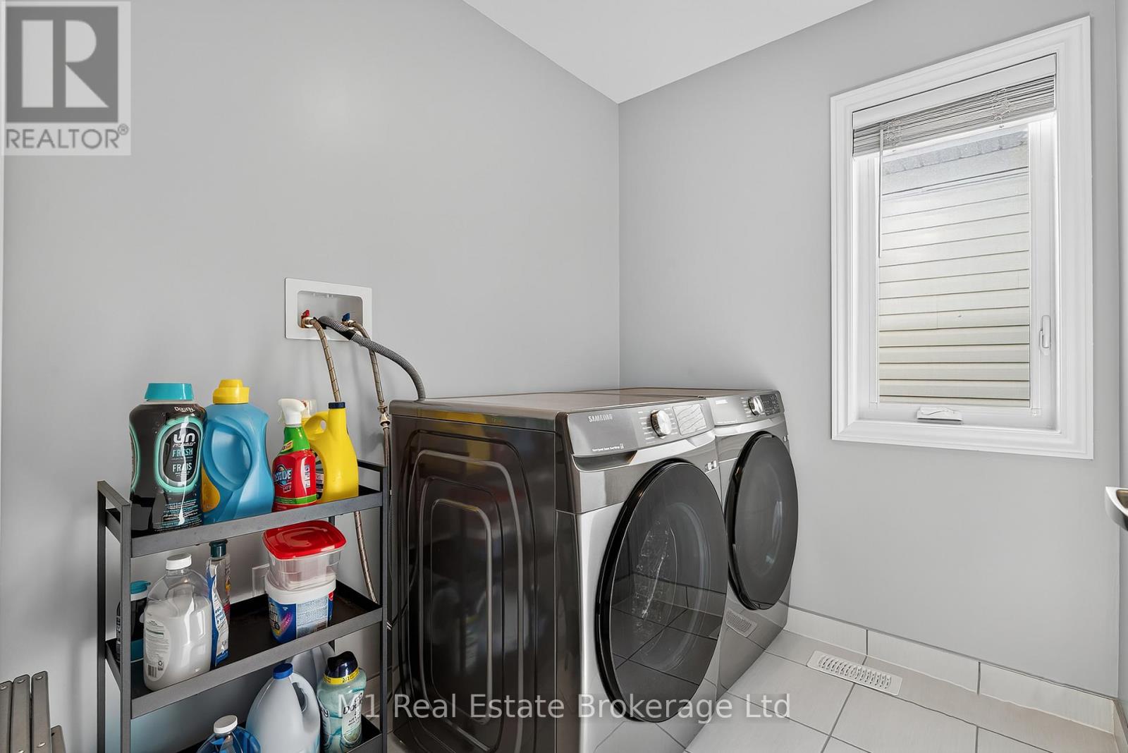 43 Harpin Way W, Centre Wellington (fergus), Ontario