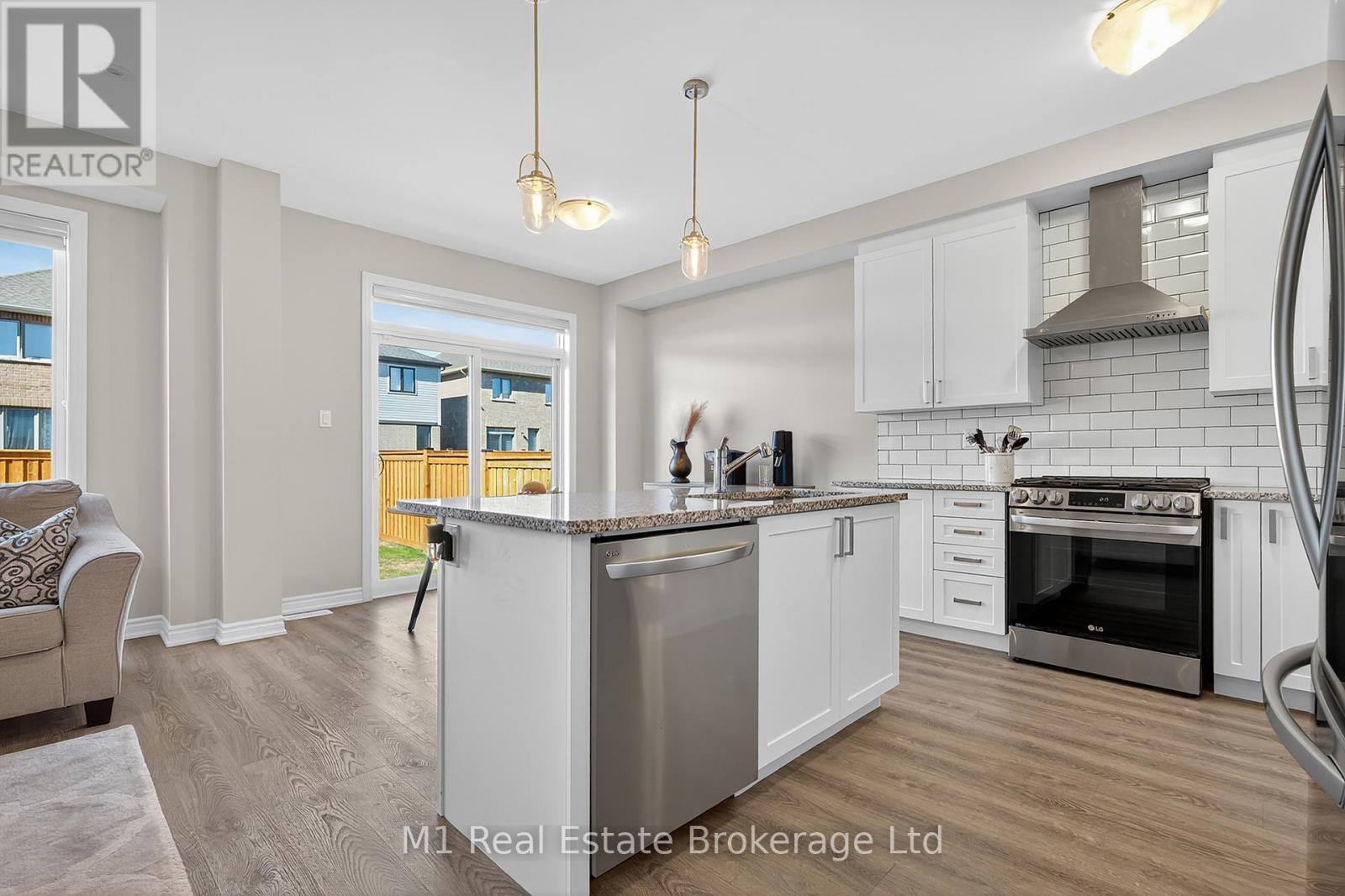 43 Harpin Way W, Centre Wellington (fergus), Ontario