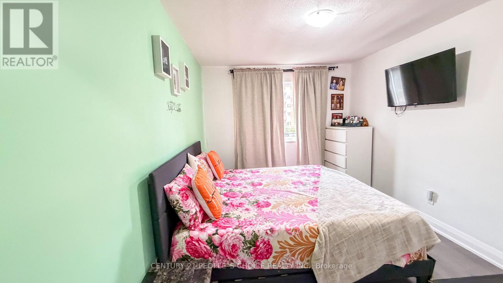 201 - 2485 Woking Crescent, Mississauga (sheridan), Ontario