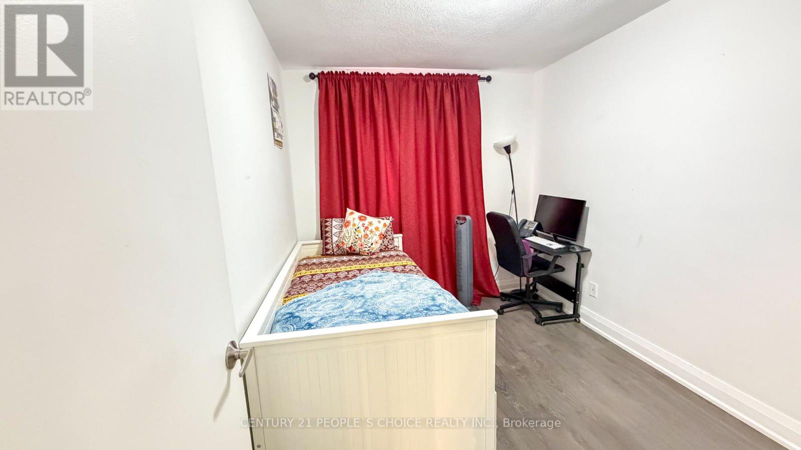 201 - 2485 Woking Crescent, Mississauga (sheridan), Ontario