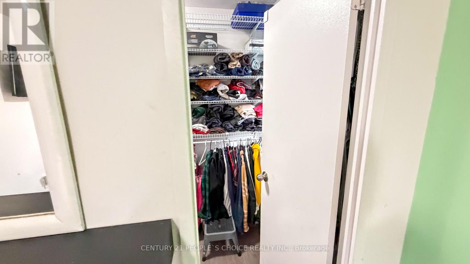 201 - 2485 Woking Crescent, Mississauga (sheridan), Ontario