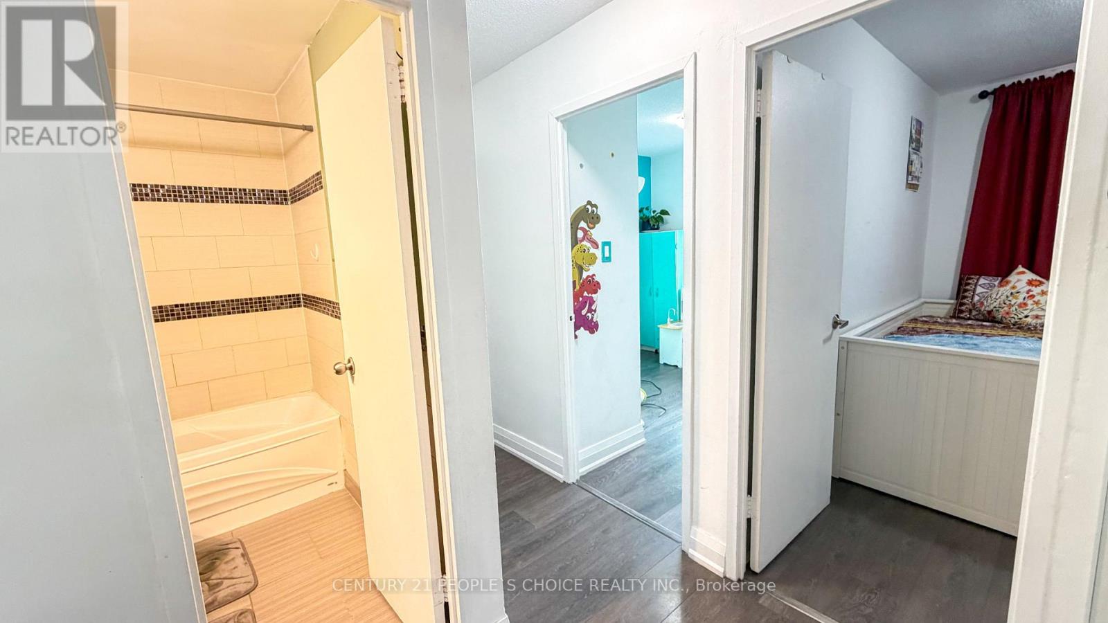 201 - 2485 Woking Crescent, Mississauga (sheridan), Ontario