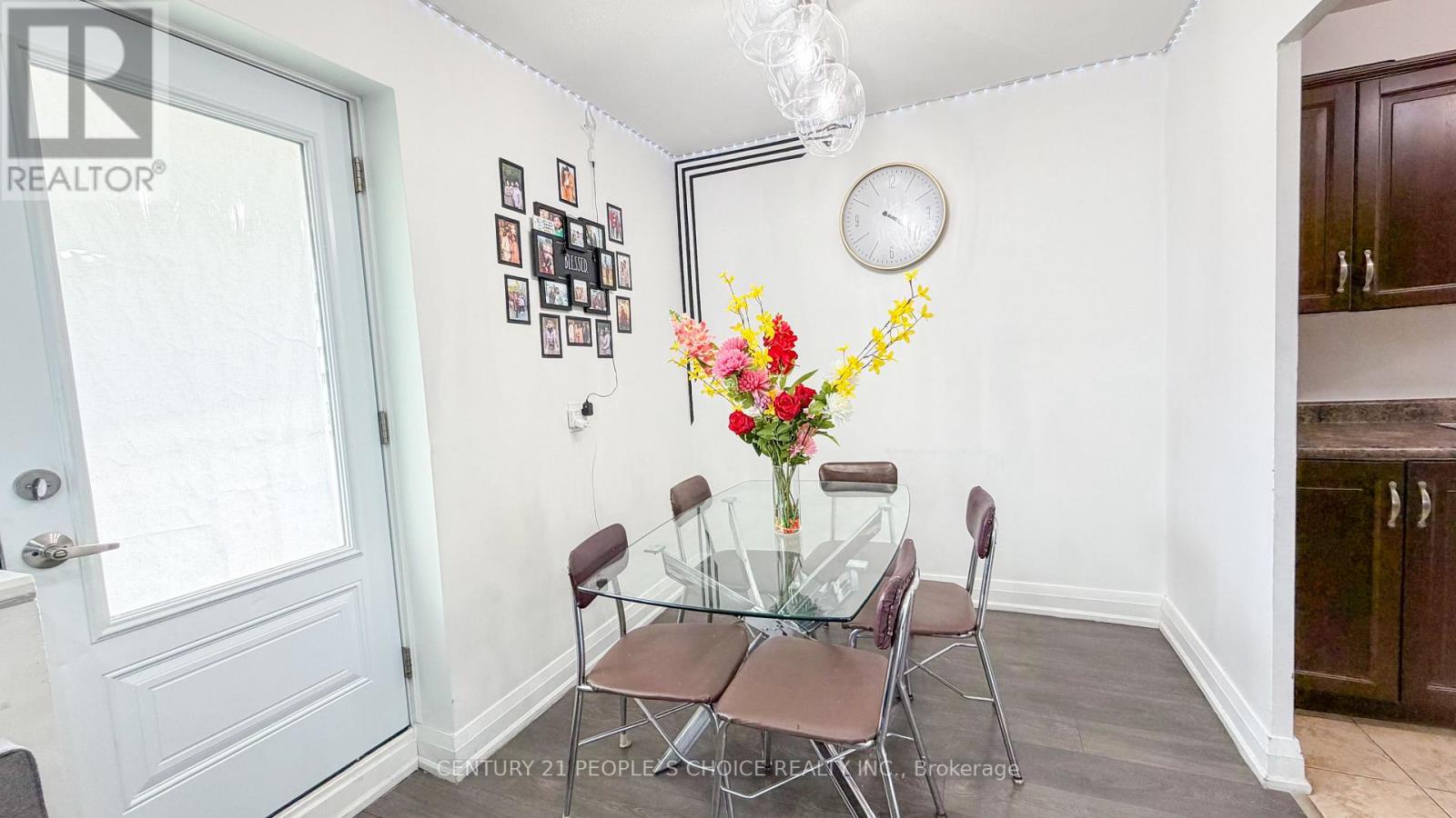 201 - 2485 Woking Crescent, Mississauga (sheridan), Ontario