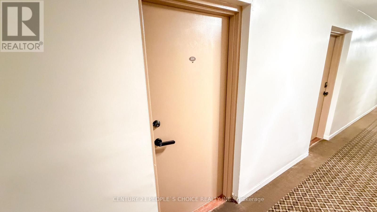 201 - 2485 Woking Crescent, Mississauga (sheridan), Ontario