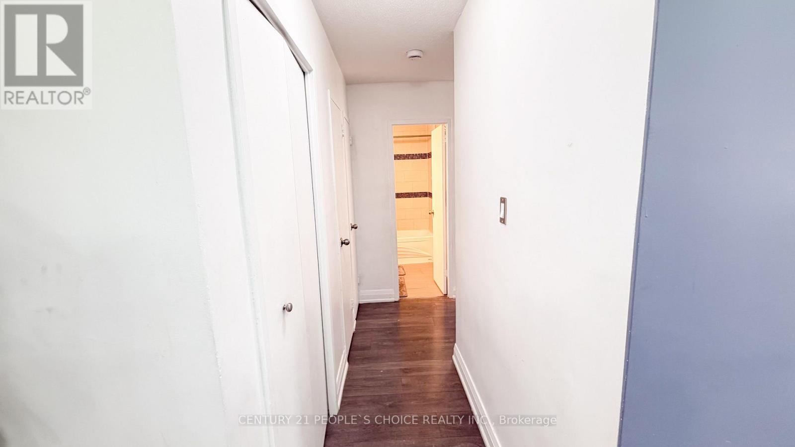 201 - 2485 Woking Crescent, Mississauga (sheridan), Ontario