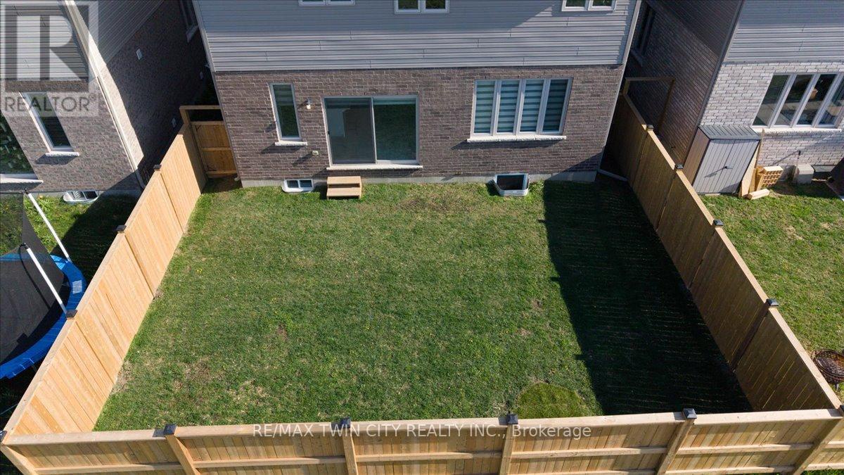 10 Gourlay Farm Lane, North Dumfries, Ontario