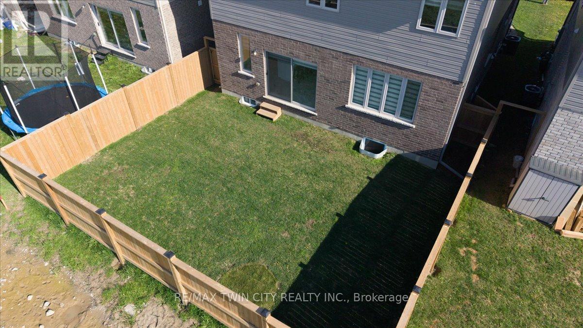 10 Gourlay Farm Lane, North Dumfries, Ontario